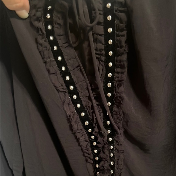 Silence + Noise Chic Black Blouse from Urban Outfitters - Picture 4 of 7